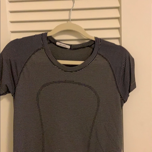 lululemon athletica Tops - LuLu Lemon Swiftly Short Sleeve Shirt